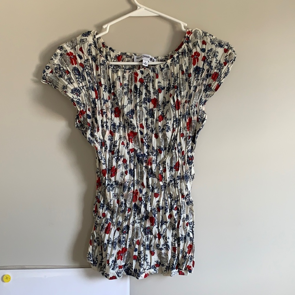 Uniqlo Ines de la Fressange twist pleat shirt